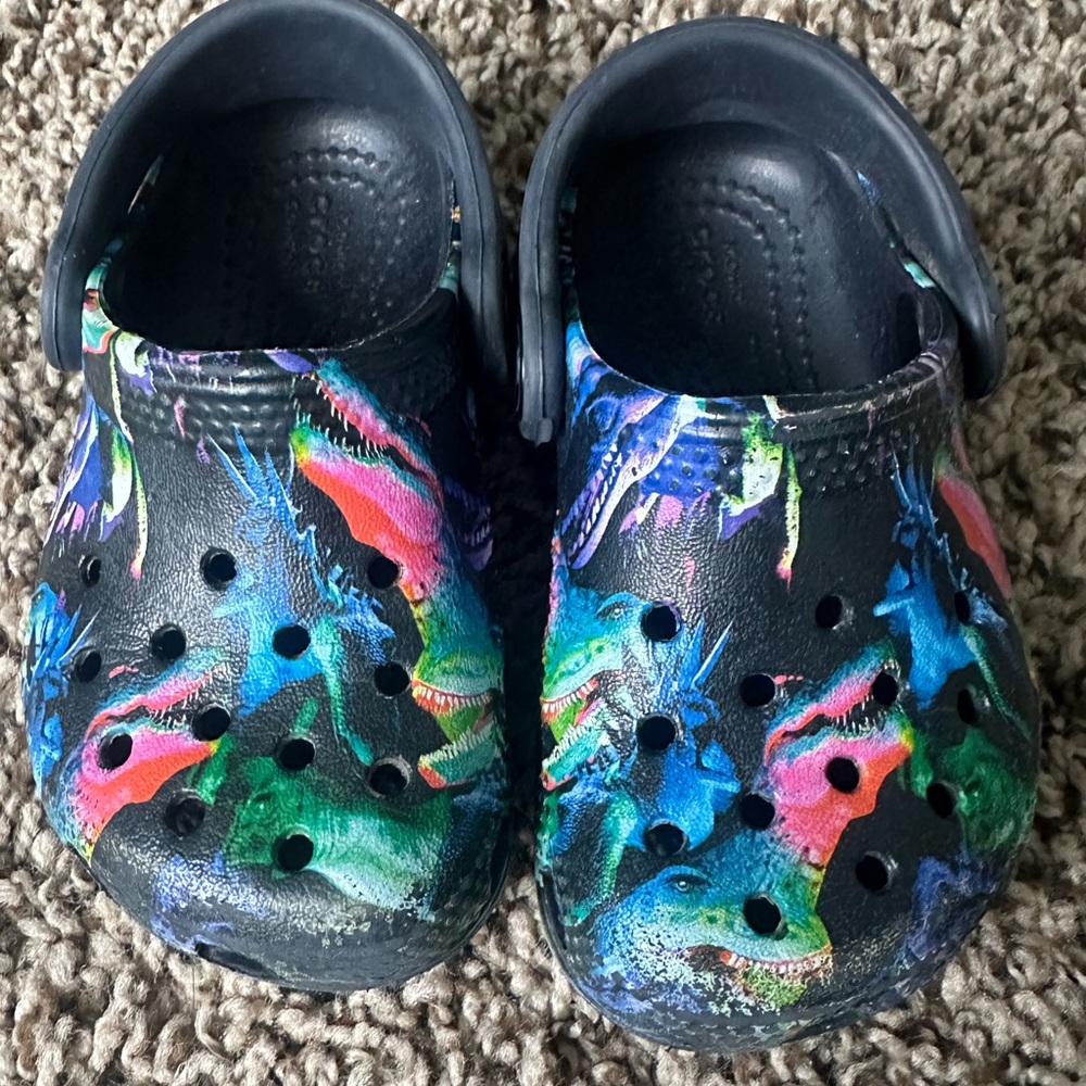 Toddler crocs